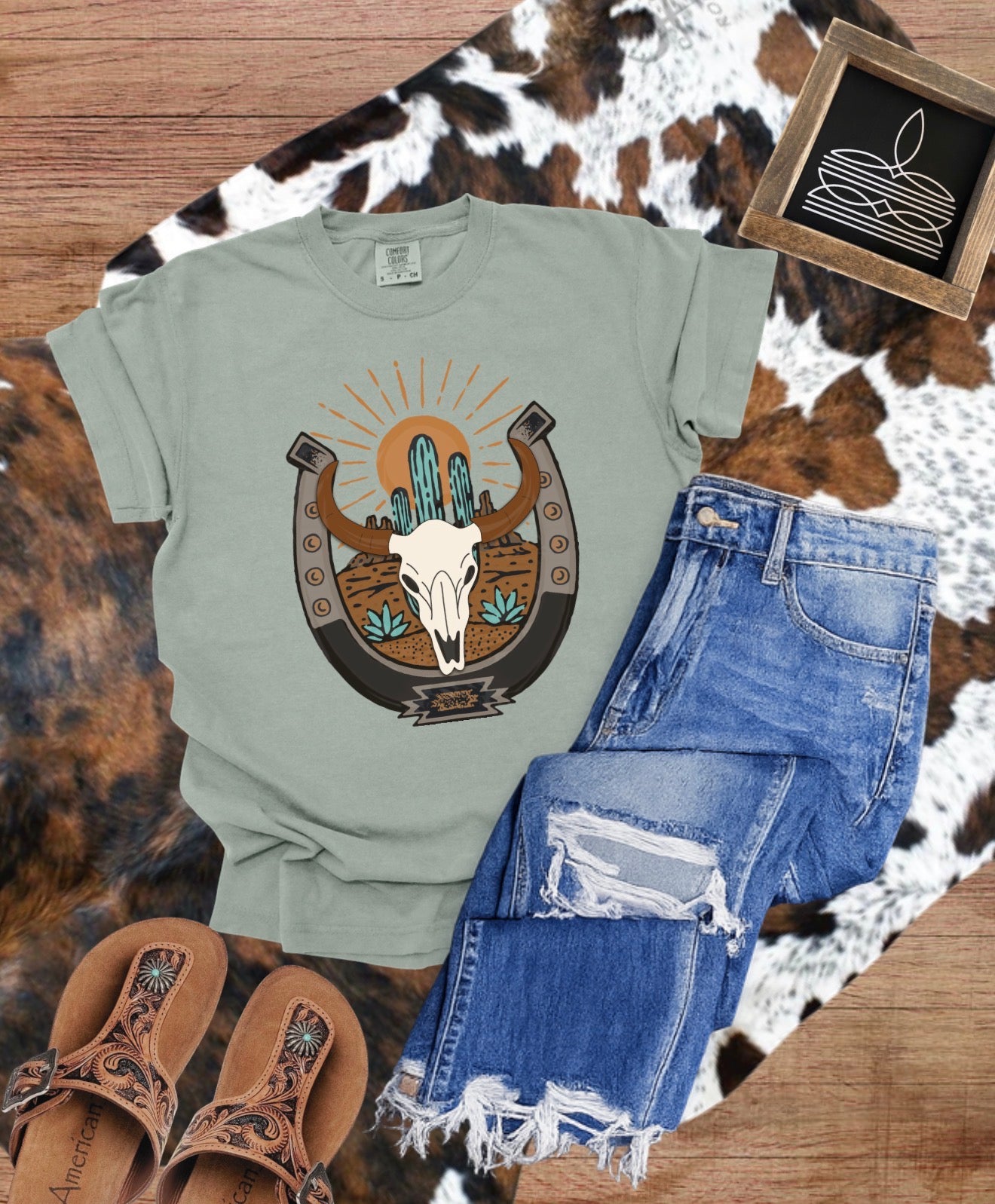 Cow Skull Horseshoe Desert Graphic Tee