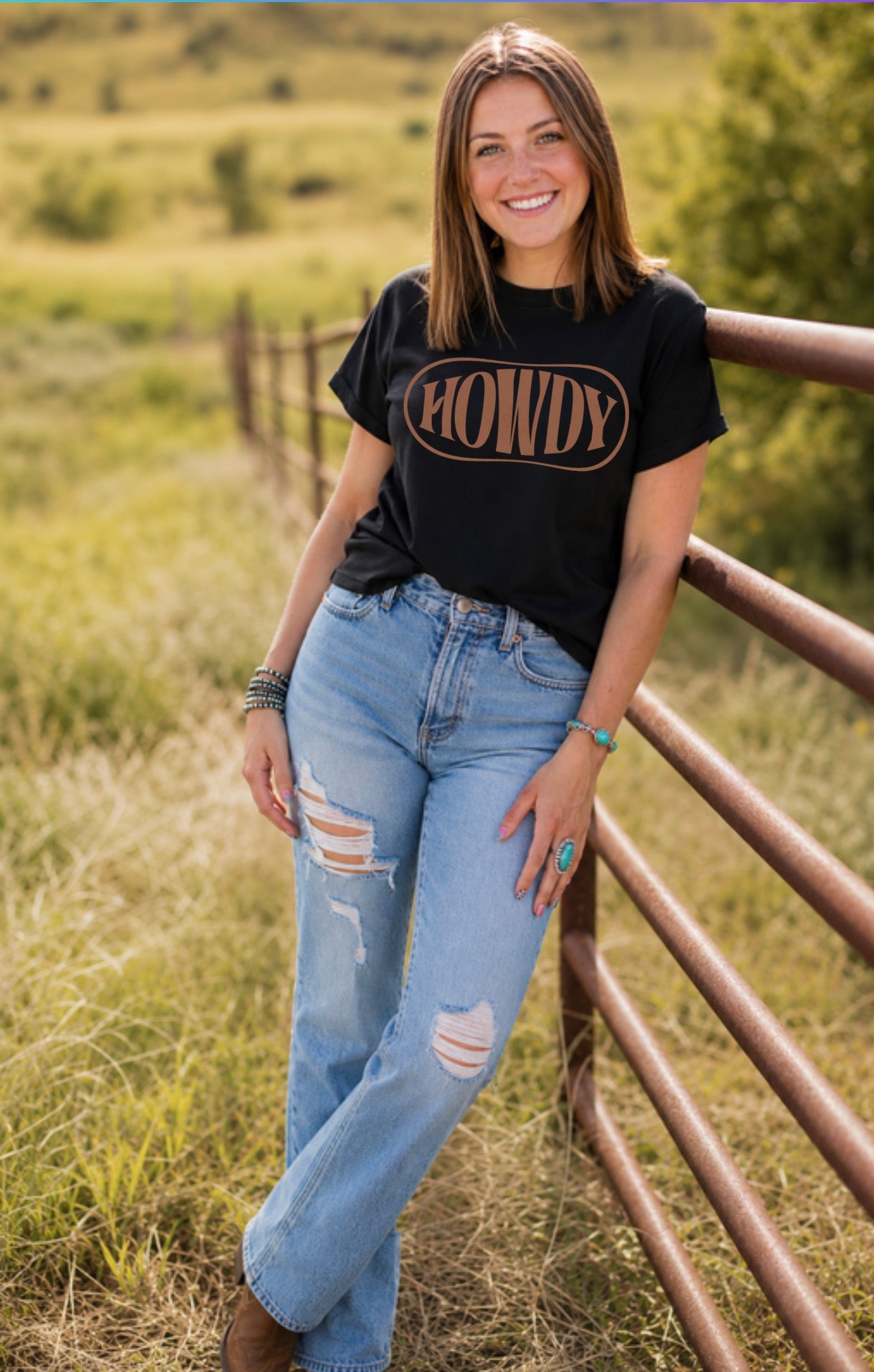 Howdy Graphic Tee